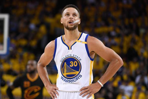 籃球比賽中六種防守戰(zhàn)術(shù)是什么？