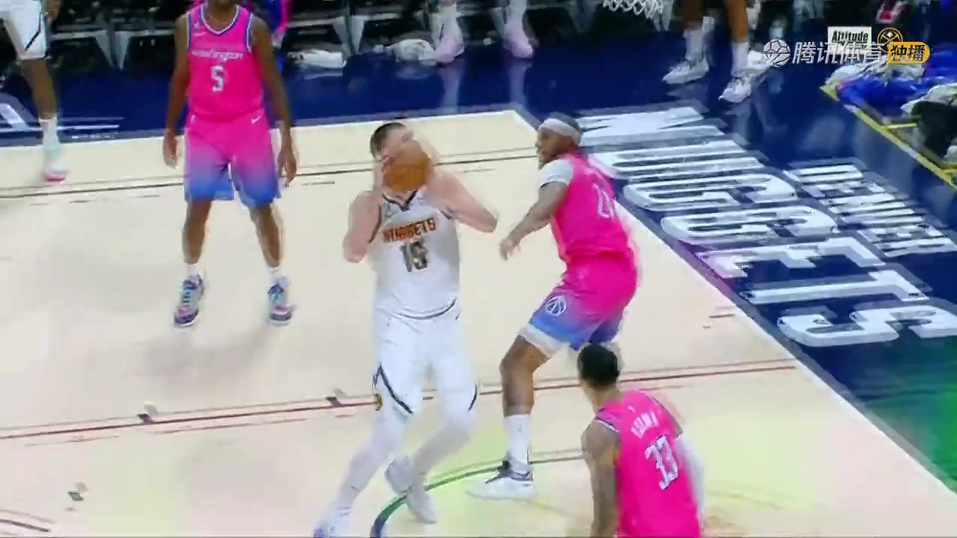 這效率要沖三連MVP？約基奇20中17爆砍43分14板8助5斷皆全隊最高（約基奇砍32分20籃板10助攻）